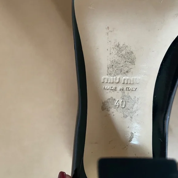 Miu Miu Black Patent Leather Bow Buckle Block Heel Pumps - Picture 5 of 5